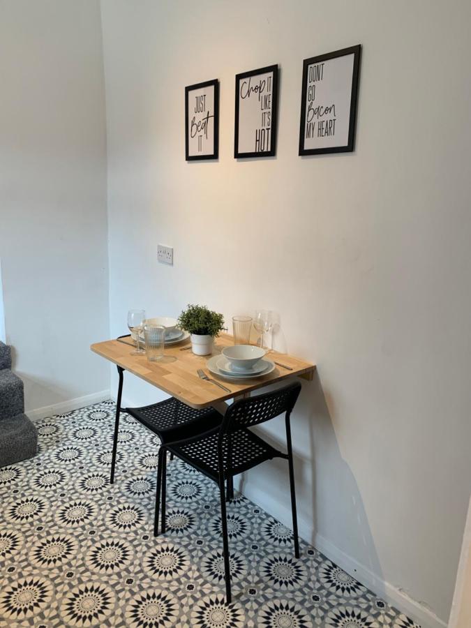 Windsor 4 - Spacious Beautiful 4 Bdrm Maisonette Nr Ncle Free Wifi Free Parking 게이츠헤드 외부 사진